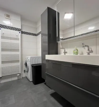 Privatzimmer Langenhagen Nahe Flughafen Hannover * 랑겐하겐