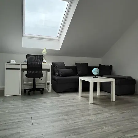 Privatzimmer Langenhagen Nahe Flughafen Hannover Habitación en casa particular *